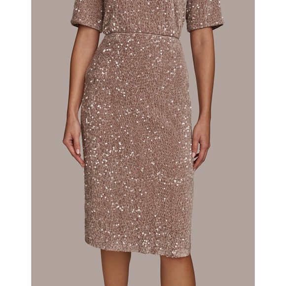 Donna Karan Sequined Pencil Skirt in Large - Picture 6 of 11
